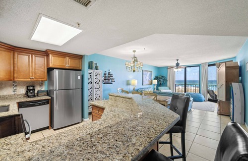 Orange Beach East Condo | Gulf Front Condo | Walk to Florabama!