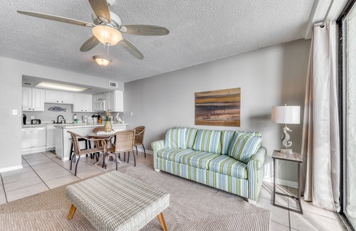 Orange Beach East Condo | Gulf front condo w/great views, shared pools, tennis, & beach access