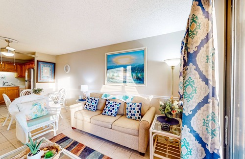 Fort Morgan Condo | Gulf-front condo with pools, hot tub, fitness room, dry sauna, & beach access