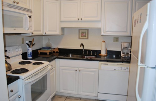 Pensacola Beach Condo | GULF FRONT Condo with stunning views! . Clean and Well Kept, Sleeps 4