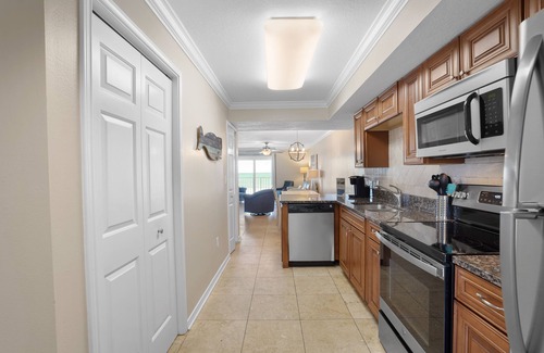 Gulf Shores Condo | Gulf Front Condo | Zero-Entry Outdoor Pool!