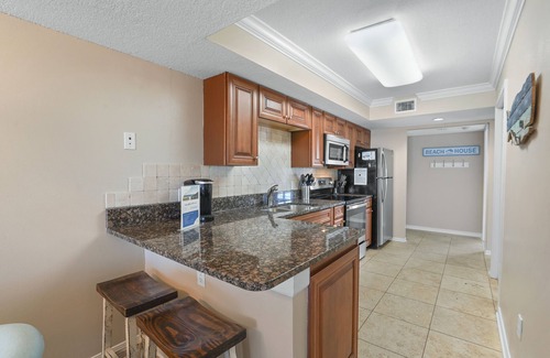 Gulf Shores Condo | Gulf Front Condo | Zero-Entry Outdoor Pool!