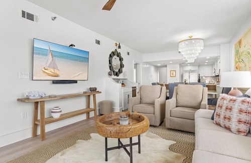 Destin Condo | Gulf Front, Corner Condo, Free Beach Chair Service