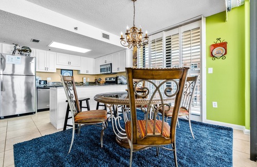 Orange Beach Condo | Gulf front corner condo w/zero entry pool, tennis court, hot tub & fitness room