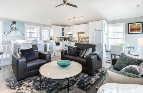 Sunnyside House | Gulf Front Cottage with Beach Access In Private Gated Community