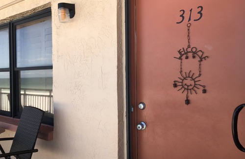 Treasure Island Condo | Gulf-Front, Great Sunsets. Perfect Get-Away on Sunset Beach
