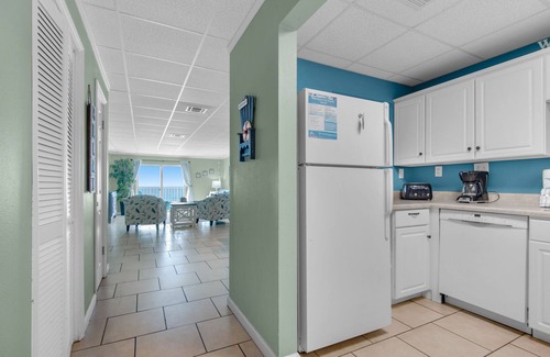 Pensacola Beach Condo | 🌅Gulf Front-Gulf Views-Balcony-1BR Sans Souci 305🌅