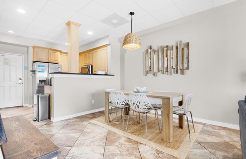 Pensacola Beach Condo | 🌊Gulf Front-Gulf Views-Balcony-2BR Sans Souci 209🌊