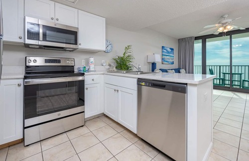 Gulf Shores Condo | GULF FRONT Hotel Suite! It is just like a CONDO! Phoenix Hotels