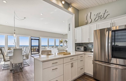 Panama City Beach House | 🏖️GULF-FRONT. Panoramic view. Upper west-end beach home🏖️