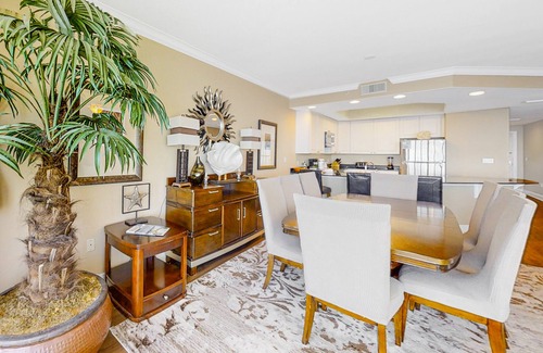 Gulf Shores Condo | Gulf-front penthouse with pool, sauna, washer/dryer, & central AC