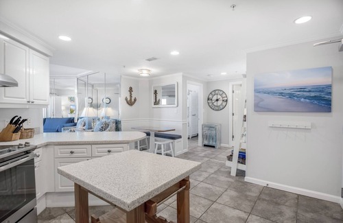 Sandestin Condo | Gulf Front ~ Private Balcony ~ Seasonally Heated Pool