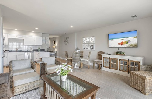 Seacrest Condo | Gulf Front Renovated Ground Floor Condo with Amazing Views - Beach chairs incl.