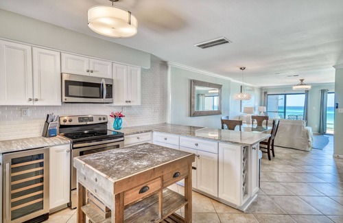 Seacrest House | Gulf-front Seacrest townhome | Direct beach access, bike to Rosemary, sleeps 6