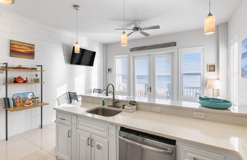 Seagrove Beach Condo | Gulf Front - Seagrove - Beach Chairs and Umbrella