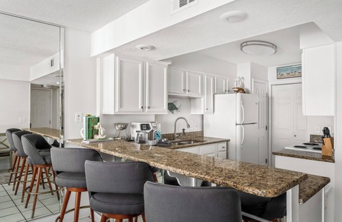 Gulf Shores Condo | Gulf front- Sleeps 6! Walk everywhere. Beach Chair Service included in 2025!