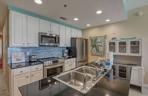 West Panama City Beach Condo | Gulf front Splash Resort Condo, 3rd Floor, Beachfront, Free Beach Service