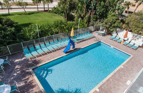 Treasure Island Condo | Gulf Front, Spectacular Views - South Beach 302