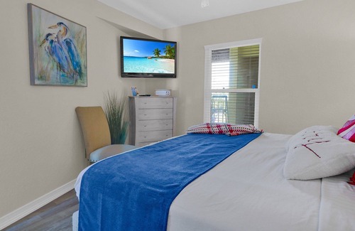 Treasure Island Condo | Gulf Front, Spectacular Views - South Beach 302