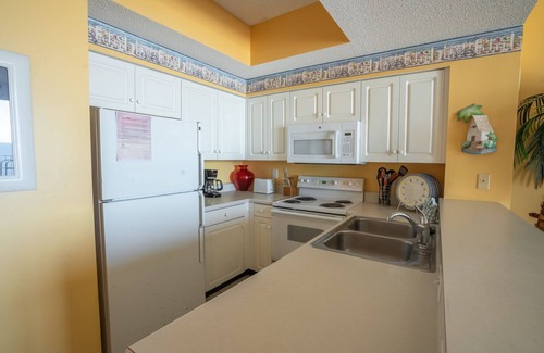Miramar Beach Condo | Gulf Front Stay Poolside Peace and Quiet