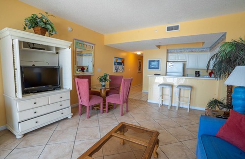 Miramar Beach Condo | Gulf Front Stay Poolside Peace and Quiet