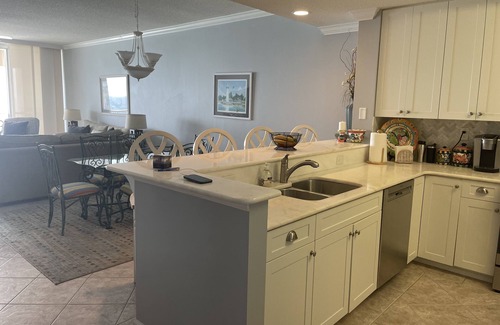 Navarre Beach Condo | Gulf Front, Top Floor Views with Family Elegance