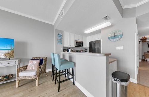Lower Grand Lagoon Condo | 🌴Gulf Front with Spectacular Views-Great Amenities-Seychelles #308🌴