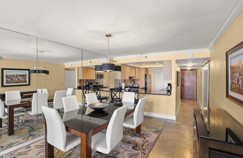 St. Pete Beach Condo | Gulf Gate Resort #102 Gulf Front Heated Pool