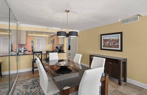 St. Pete Beach Condo | Gulf Gate Resort #102 Gulf Front Heated Pool