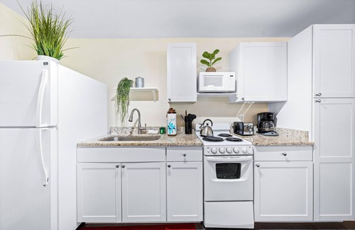 Siesta Key Village Condo | Gulf Holiday by Beachside Management