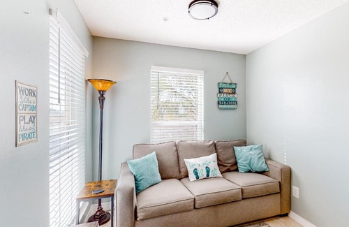 Navarre Beach Apartment | Gulf Island 412