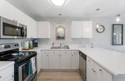 Gulf Place Condo | Gulf Place Caribbean - Top Rated Condo on 30-A with Pickleball & Tennis!