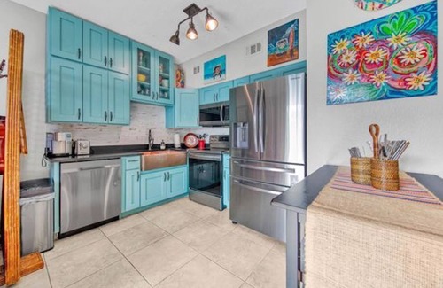 Gulf Place Condo | Gulf Place Ground Floor Unit with Heated Pool & Private Beach Access