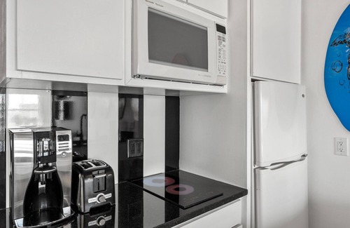 Gulf Place Condo | Gulf Place Studio-30a! Beach View, Pool-Hot Tub, Balcony, Tennis, Pickle Ball