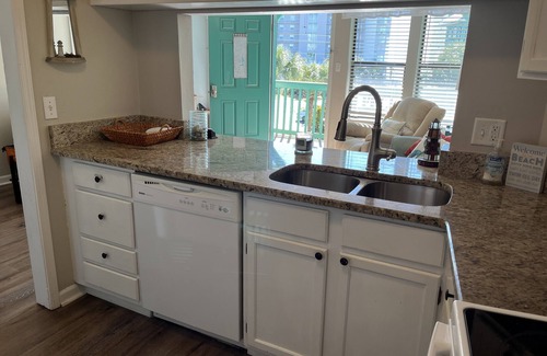 Gulf Shores Condo | Gulf Shores 2 bedroom 2 bath condo in SeaBreeze!