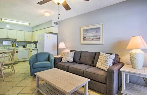 Gulf Shores Apartment | Gulf Shores Condo with Pool Access Steps to Beach!