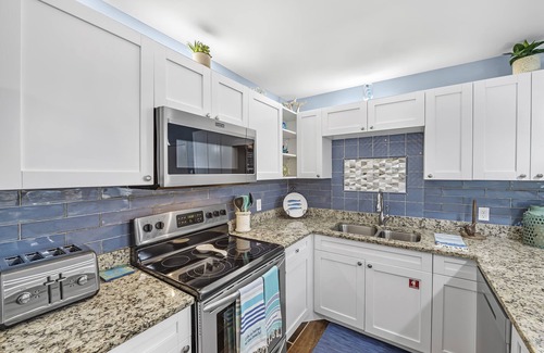 Gulf Shores Condo | Gulf Shores Direct Beach Access | Outdoor Pool | Ocean View | My Beach Getaways