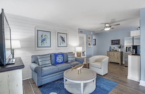 Gulf Shores Condo | Gulf Shores Direct Beach Access | Outdoor Pool | Ocean View | My Beach Getaways