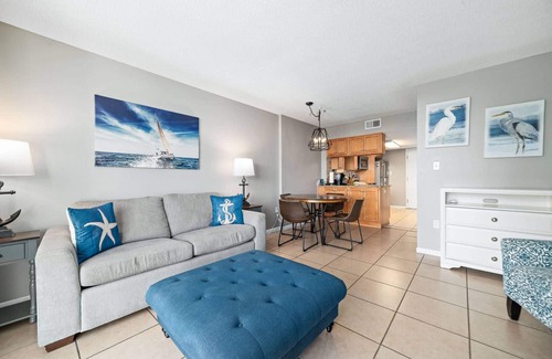 Gulf Shores Condo | Gulf Shores Surf and Racquet 303B ~ Outdoor Pool, Hot Tub, Pier + $400 in FREE Activities Daily