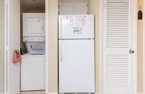 Gulf Shores Condo | Gulf Shores Surf & Racquet 612A - 1BR BEACH VIEW Condo!