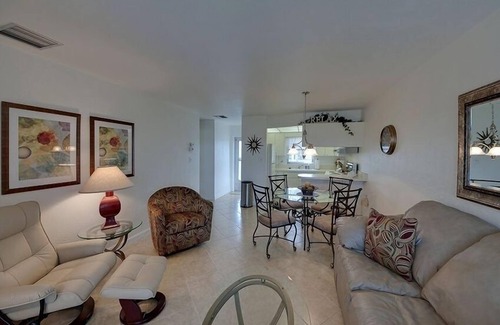 Siesta Key Condo | Gulf-Side Beautiful Condo with Pool Overlooking the Gulf!