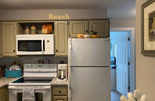 Ono Island Condo | Gulf side clean renovated two bedroom condo available for 2025