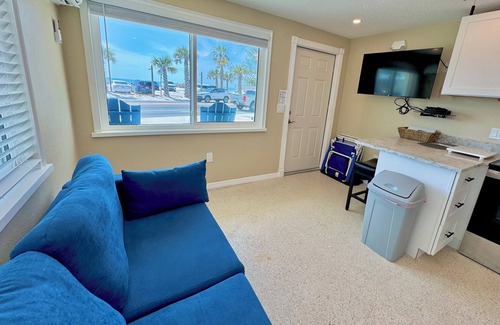Bradenton Beach Apartment | Gulf & Sunset Views! 1BR Apt. B is a Centrally Located, walk to all location