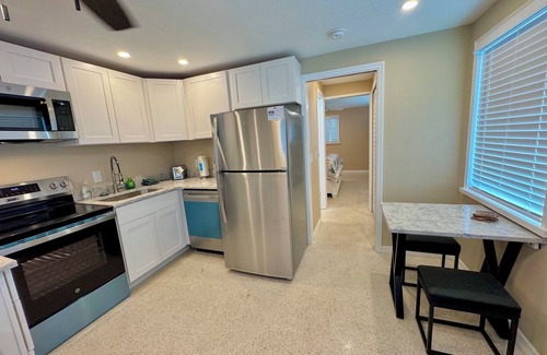 Bradenton Beach Apartment | Gulf & Sunset Views! 1BR Apt. B is a Centrally Located, walk to all location