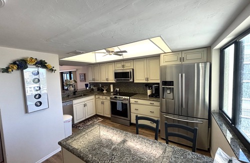 South Island Condo | Gulf View! 2B/2B CONDO AT ISLANDS END ON FORT MYERS BEACH!