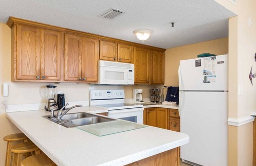 Fort Morgan Condo | Gulf View Condo w/ Balcony, AC, WiFi & Shared Pools/Hot Tubs/Tennis/Sauna