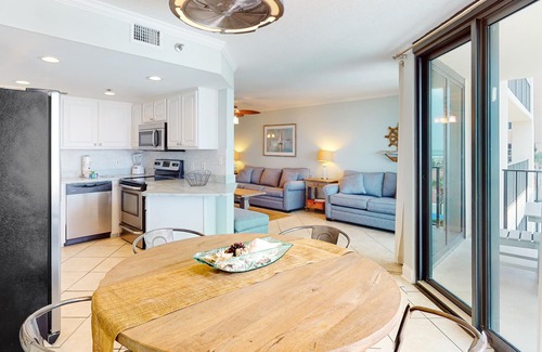 Orange Beach Condo | Gulf-view resort condo with WiFi, balcony, AC, pool, hot tub, & beach access