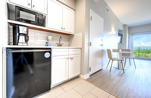 Sandestin Condo | Gulf view studio condo with juliet balcony