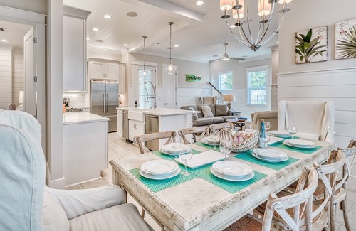 Inlet Beach House | Gulf Views 30A Inlet Beach Rental w/ Beach Chairs + Free Bikes "Family Tides"