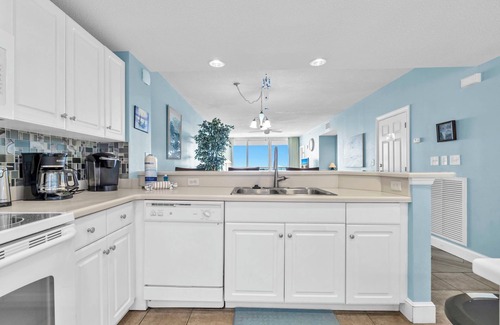 Long Beach Condo | 🌊Gulf Views-5 Pools+Hot Tub-Majestic Towers 2-1809🌊